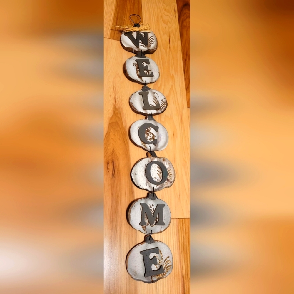 Welcome sign